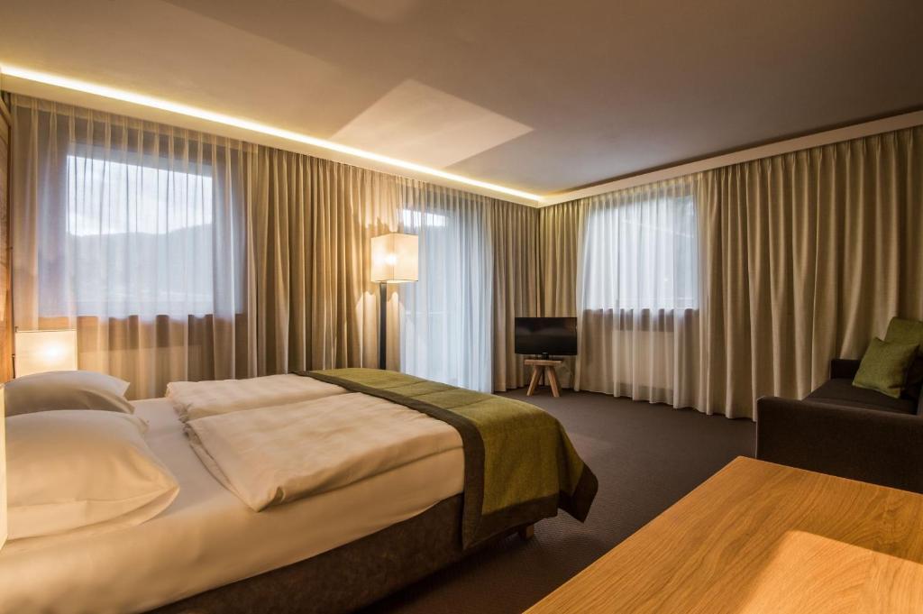 Hotel Arlara Corvara In Badia Room photo